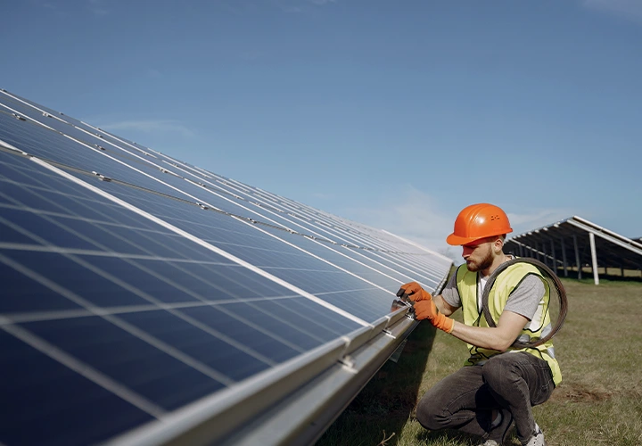 Best Practices for Operation and Maintenance of Solar Power Plant